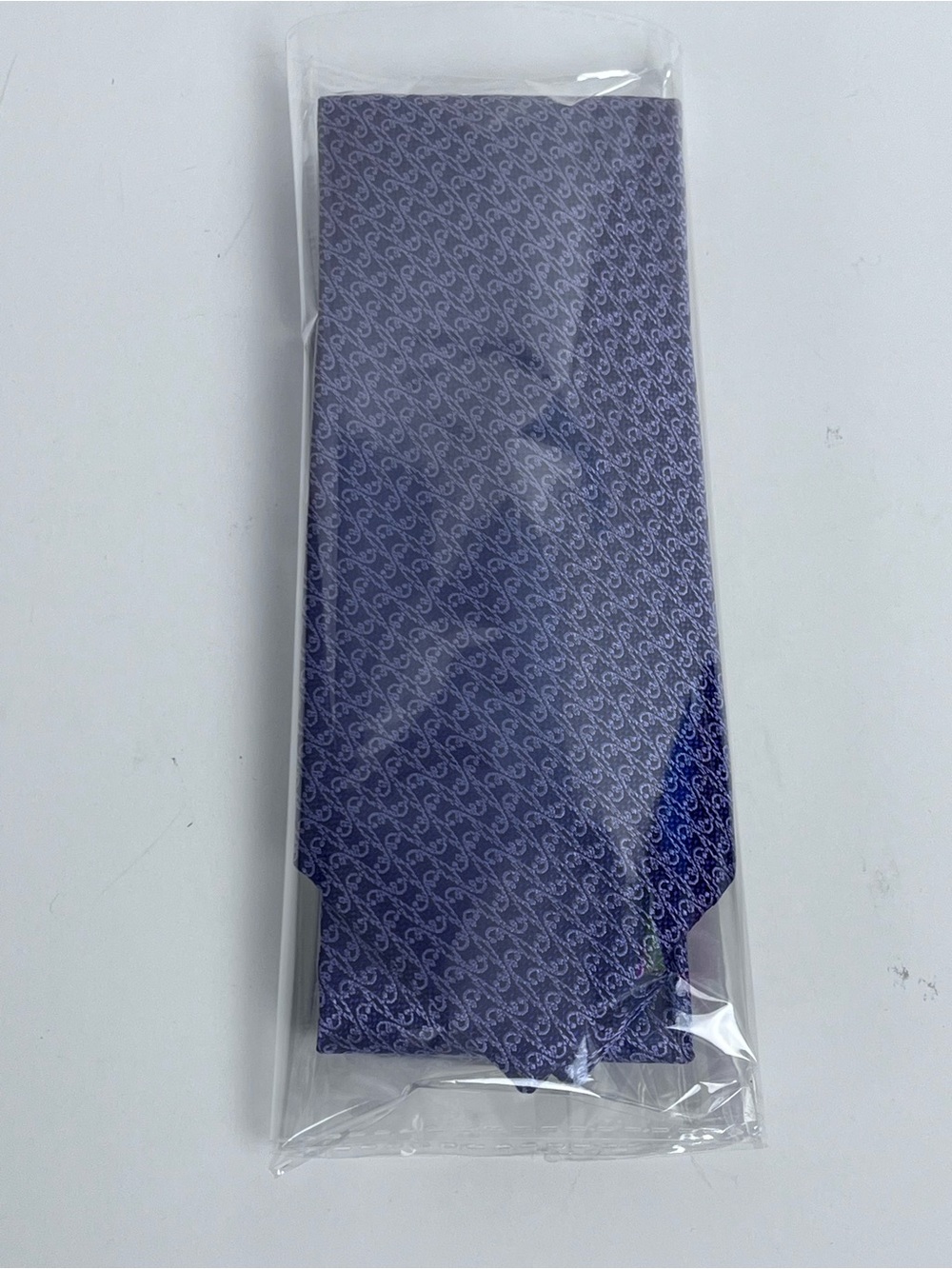 Jos A Bank Reserve Men's 100% Silk Purple Geometric Pattern Long Tie One Size - Picture 9 of 9